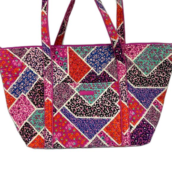 Vera Bradley Miller Travel Tote Storage Bag In "Modern Medley" Pattern - Picture 2 of 11